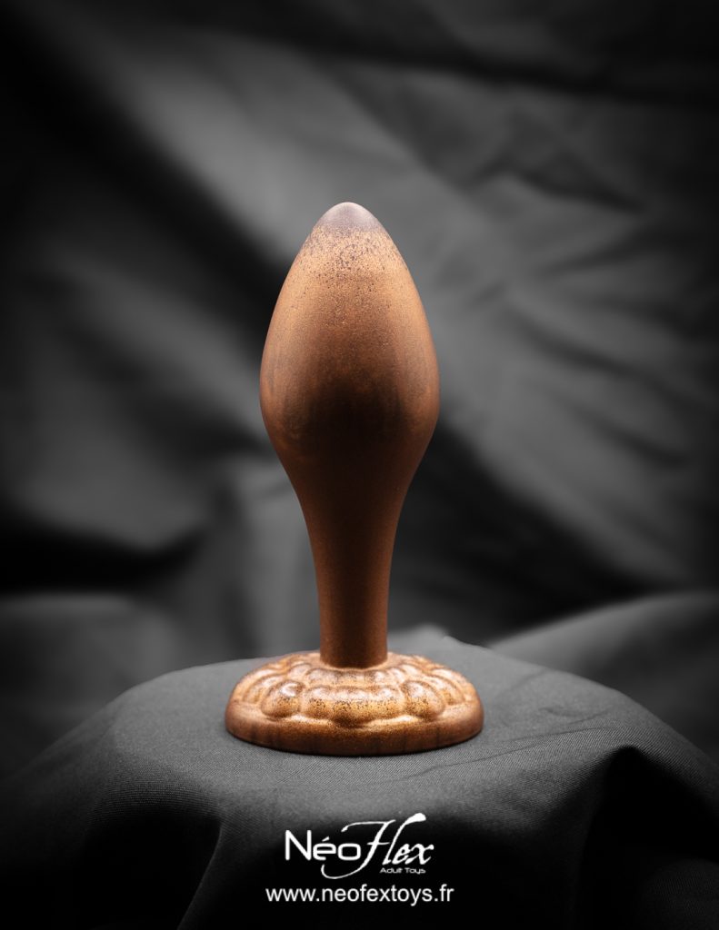 Le Plug Antique Gold